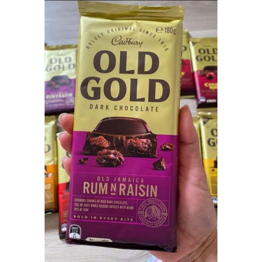 Socola đen Cadbury Old Gold Rum Raisin 180g'
